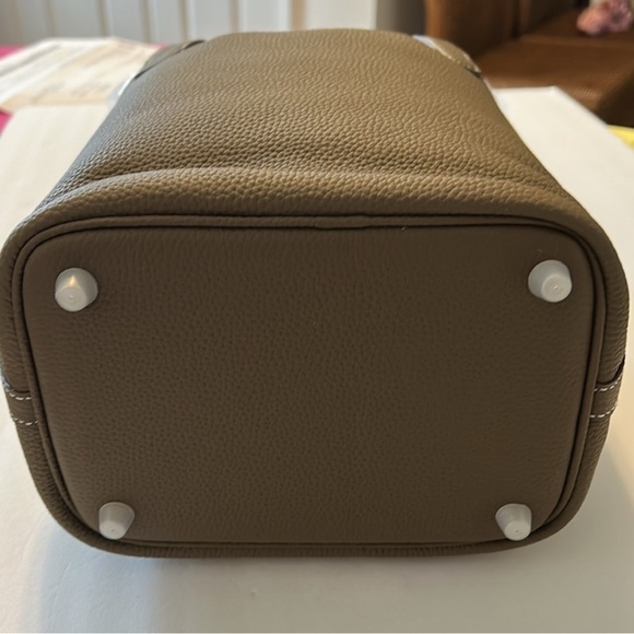 Cowhide Leather Mine Bucket Bag - Picture 8 of 11